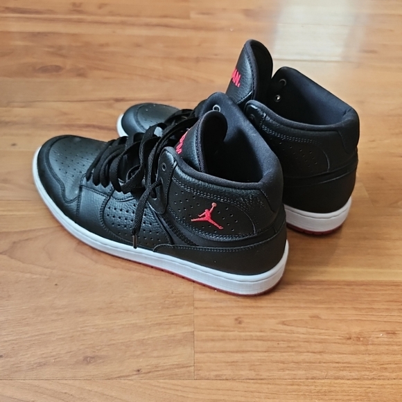 Nike Air Jordan Access 'Black Gym Red' Jumpman Men's Sneaker Size 10 - Picture 2 of 4